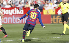 Philippe coutinho (barcelona) remate com o pé direito no coração da área ao ângulo superior direito. Sevilla Fc Barcelona La Liga Matchday 25 Fc Barcelona