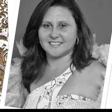 É com muito pesar que recebemos a notificação de falecimento de nossa amada  Cigana Mirian Stanescon. Que Deus e Santa Sara, junto com os espíritos de  luz, a recebam e celebrem sua