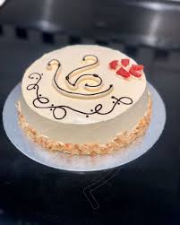 Week 6 Buttercream Victoria Sponge Cake Genoise Cake Layers Of Raspberry Jam Buttercream First Time Masking A C In 2020 Genoise Cake Cake Victoria Sponge Cake