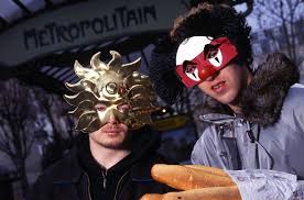 Thomas bangalter and guy manuel de homem christo, the masters behind daft punk live. Daft Punk Performs Unmasked In Rare 1995 Footage Watch Billboard Billboard