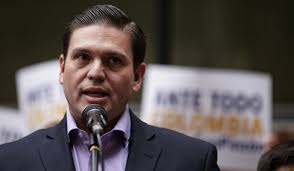 Perfil del candidato a presidente por el movimiento independiente ante todo colombia, juan carlos pinzón. Fuerte Contrapunteo Entre Ministro Villegas Y Exministro Juan Carlos Pinzon Nacional Caracol Radio