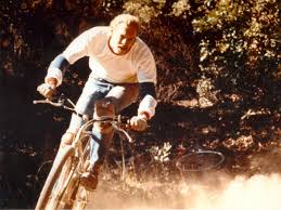 Damit hat er übrigens auch die grundlage fürs automobil gelegt. Antritt 40 Jahre Mountainbike Mit Charlie Kelly Downhill Gegen Die Uhr Ist Einer Der Grossten Kicks Detektor Fm Das Podcast Radio