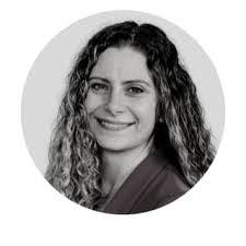 Callie Cox's Instagram, Twitter & Facebook