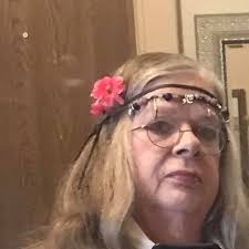 Sandra Hartwig (@sdhartwig) • Threads, Say more