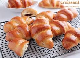 Http Www Bonoise Recettes Com Article Croissants Brioches Au Chocolat 100459808 Html Brioche Chocolat Croissant Brioche Nutella Recette