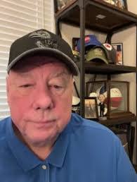 Paul Mokeski's Instagram, Twitter & Facebook