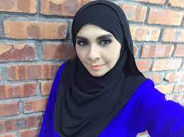 She is the daughter of mad tahil. Biodata Zizi Kirana Bekas Ahli The Fabulous Cats Azhan Co