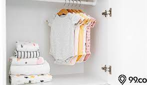 Untuk bahan baku lemari pakaian anak bayi kami menggunakan kayu jati tpk perhutani yang legal wood dan sudah berumur tua serta kering, hal ini untuk menjamin kayu jati ini sebagai bahan utamanya dan juga menajmin produk yang dihasilkan akan tahan terhadap pergantian cuaca. 7 Harga Lemari Bayi Minimalis Terbaik 2020 Murah