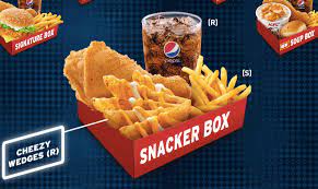 Tak tau nak makan apa so kfc pengkalan chepa drive thru jadi pilihan lagi la kali ni walaupun awal² tadi cam teringin nak makan ayam goreng pedas mc donald. Kfc Tenders Box