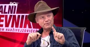 Sin senada hadžifejzovića, feđa hadžifejzović danas je svoje sudbonosno da izgovorio hani cerić, sa kojom je bio nekoliko godina u vezi. Sokantne Tvrdnje Semira Osmanagica Kod Senada Hadzifejzovica Koronavirus Je Projekat Patentiran Jos 2015 Nije Tacno Da Je Neizljeciv Mi Imamo Lijek