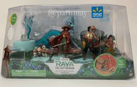 Raya and the last dragon is an upcoming american animated film produced at walt disney animation studios and distributed by walt disney studios motion pictures. First Look Raya And The Last Dragon Toys With Possible Spoiler