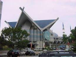 The lineup of aircraft or opening times of museums can change. Sultan Alam Shah Museum