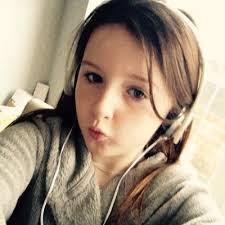 Frankie Rowley's Instagram, Twitter & Facebook