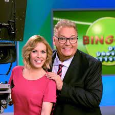 (uncountable) a game of chance for two or more players, who mark off numbers on a grid as they are announced by the caller. Bingo Im Ndr Wolfgang Czopitz Aus Finnentrop Ist Am Sonntag Dabei Finnentrop