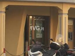 The bank was absorbed into parent company banco popolare in 2011 (banco popolare itself was merged in 2017 to form banco bpm). Celle Addio Alla Filiale Del Banco Popolare Di Milano Entro Maggio Via La Storica Banca Ivg It