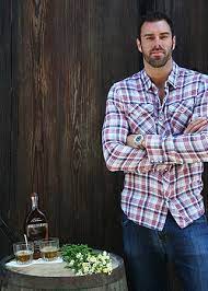 The slightly country themed bar is perfect for whisky and bourbon lovers especially if you like 'tasting' events. Owner John Reed Bosscat Kitchen And Libations Newport Beach Bild Von Bosscat Kitchen And Libations Newport Beach Tripadvisor