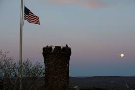 April 2021's pink moon, named after phlox, the pink flowers that bloom in spring, is also a super moon. Tv5mlzpdgei5ym