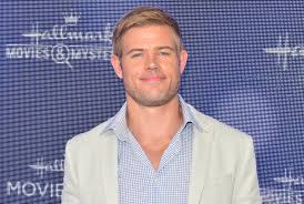 Trevor donovan is a professional model and he is born on bishop, california, united states. Hallmark S Trevor Donovan On 2020 From Holiday Movies To His Favorite Tv Moment Video