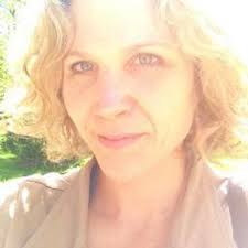 anne calder (@seaurchingear)