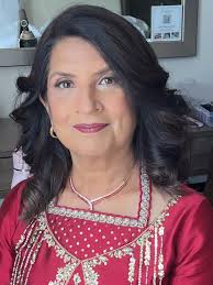 Susan ready for her daughter's bridal shower 💕💕💕