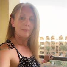 Hi all, do you know of any cat groomer that would take care of mats in my  long haired princess fur? She's fighting me feistily and I'm scared I'll  nick her skin