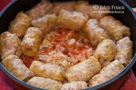 Sarmaua nu este vedetă doar pentru români, a ajuns in topurile mancarurilor favorite ale europenilor pe locul 3 din fiecare tip de carne se face o compozitie separata, apoi in fiecare cuib se pune cate o sarmaluta din fiecare carne. Sarmale