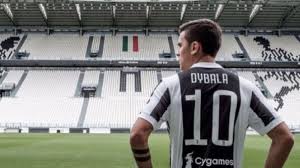 Roberto baggio was 'extra productive than diego maradona', precipitated fan riots with juventus and ac milan transfers and 'the divine ponytail' nearly signed for derby county roberto baggio, palms on hips, head bowed, and brazilians celebrating round him. Paulo Dybala Kenakan No 10 Di Juventus Terinspirasi Roberto Baggio Dan Alessandro Del Piero Tribunnews Com Mobile