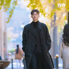 Akibat perjanjian ini, ia harus siap jika suatu hari nanti hasil kerja kerasnya akan lenyap begitu saja. Nonton Drama Korea Doom At Your Service Sub Indo Woke Id