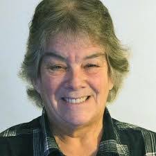 Heidi Heald's Instagram, Twitter & Facebook