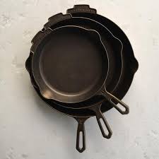Lili 14 Polished Cast Iron Skillet Cast Iron Skillet Vintage Cast Iron Cookware It Cast