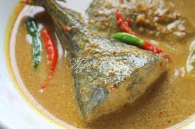 Sampai tak sedar mak mertua lalu lalang. Gulai Ikan Tongkol Lauk Nasi Dagang Azie Kitchen