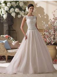 Dantelli Gelinlik Modelleri 1 Jpg 640 853 Uzun Gelinlikler Gelinlik The Dress