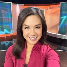 Bright-eyed?!?! Nope, just good studio lighting! 😮‍💨 See for the early  edition of GMAZ! ✌🏽