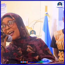 "Cashuuraha igama guro wiil Ciraaq ka yimi, waxaa cibaadaystay Calankaas  nimanki lahaa" Abwaanad Khadro.