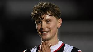 St Mirren midfielder believes fans will play crucial part in final top-six  push