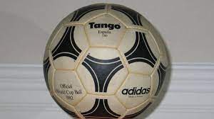 Nonton live streaming sepak bola online semakin mudah di bolasiar, karena situs kami bisa diakses dengan sangat mudah melalui browser kalian baik itu via pc maupun mobile. Senarai Bola Bola Rasmi Yang Digunakan Di Pentas Piala Dunia Football Tribe Malaysia