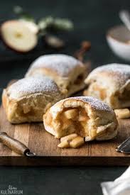 Fluffige Buchteln Mit Saftiger Apple Pie Fullung Kleines Kulinarium Recipe Apple Pies Filling Snack Recipes Cake Recipes