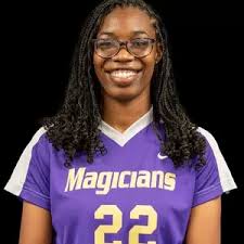 Kayla Banton's Instagram, Twitter & Facebook