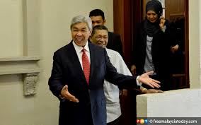 The macc officer was testifying about his investigations on bribes alleged to have been given to zahid in 2016 and 2017 via businessman junaith asharab md shariff in the form of a rm250,000 cheque issued by jogabonito jewellery & diamonds, 13 cheques worth rm8 million issued by mastoro kenny it consultant & services, and 10 cheques worth rm5. Company S Rm1 Mil Cheque Was Political Donation To Zahid Court Told Free Malaysia Today
