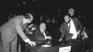 Erbakan hoca olsaydı temel karamollaoğlu erbakan'a hayattayken ihanet edip. Temel Karamollaoglu Bilge Adam Mi Siyasal Islamin Populist Yuzu Mu Bbc News Turkce
