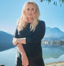 To answer all her fan's questions she was also live the previous week. Rebel Wilson Breaks Social Media Silence With Stunning New Year S Eve Post Hello