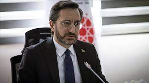 Seta, erdoğan'a en yakın oluşumlardan biri olarak biliniyor.seta'nın kurucu başkanlığını yapan i̇brahim kalın bugün cumhurbaşkanlığı sözcüsü, i̇stanbul koordin. Fahrettin Altun Seta