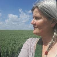 Carmen Danker's Instagram, Twitter & Facebook