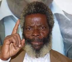 Ce matin nous saurons qui djigue réellement le game, le père de la chose ou  l'ancienne chanteuse.