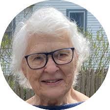 Lisa Roehm's Instagram, Twitter & Facebook