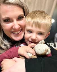 Tanya Chastain's Instagram, Twitter & Facebook