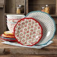 See more ideas about dinnerware sets, dinnerware, retro. The Pioneer Woman Timeless Floral Retro Dot 12 Piece Dinnerware Set Walmart Com Walmart Com