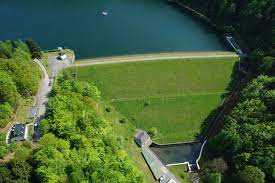 Die genkeltalsperre ist eine reine trinkwassertalsperre und liegt im stadtgebiet von meinerzhagen und gummersbach. Genkeltalsperre Aggerverband