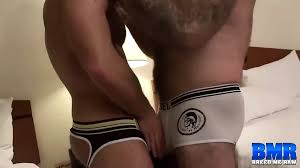 Saya suka luke harrington ketika dia bercinta