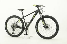 Cube Reaction Pro 27 5 Hardtail Mtb Offroad 12 Gang Shimano Xt 27 5 Zoll Herrenfahrrad 12 Gang Kettenschaltung Schwarz Matt Mtb Hardtail 27 5 Fahrrader 27 5 Zoll Black N Flashyellow Www Fahrradgigant De Gunstig Online Kaufen